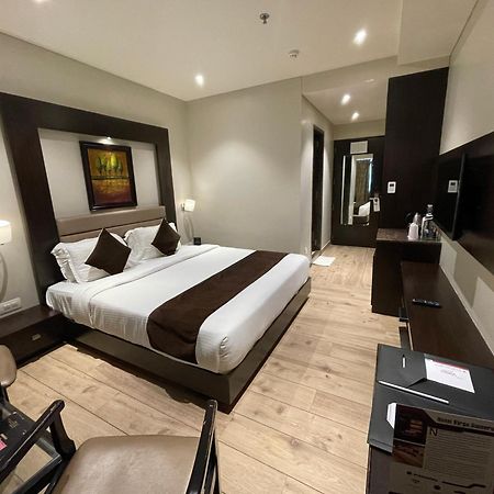 Hotel Virgo Sumeru Бхавнагар Экстерьер фото