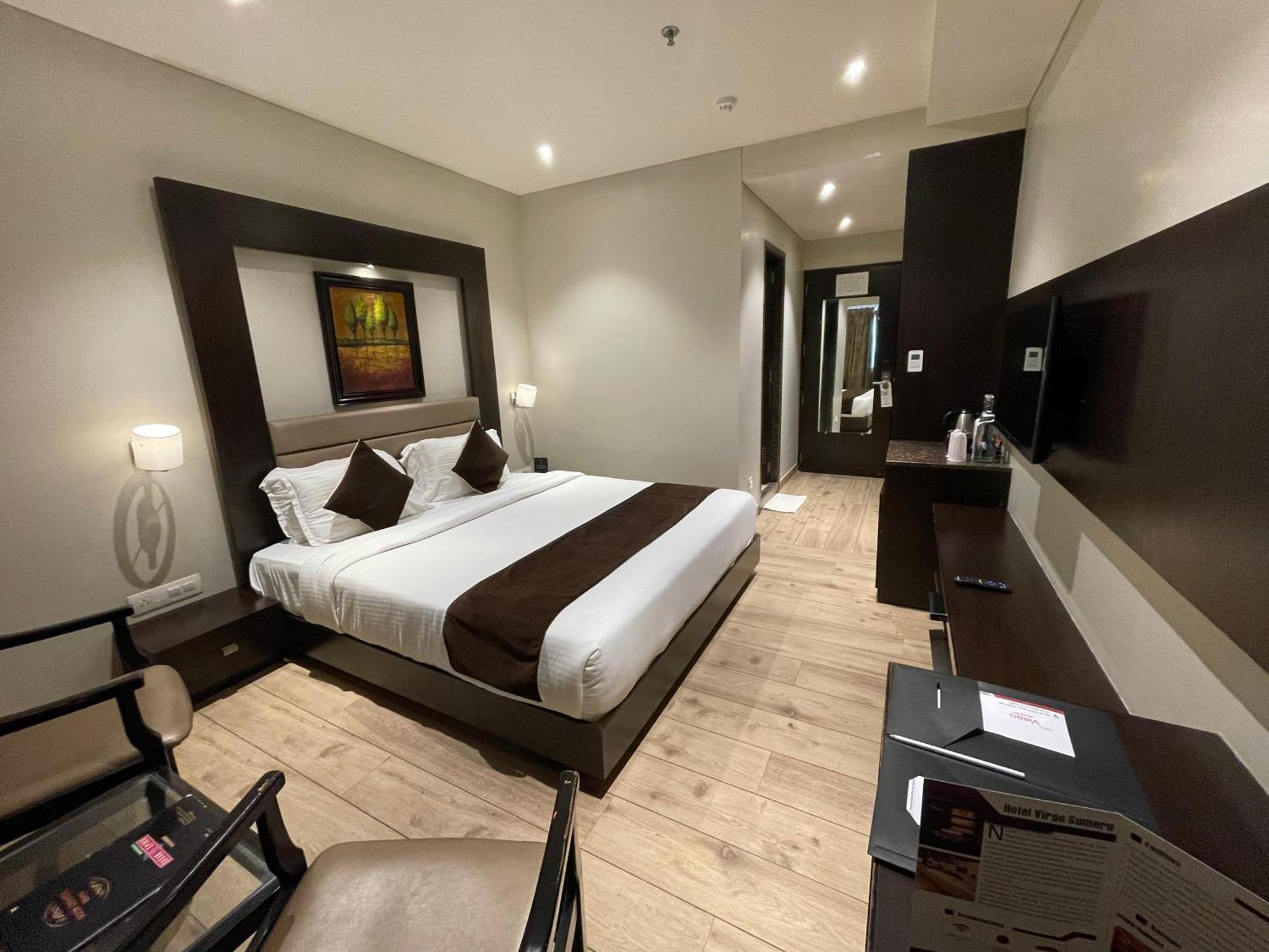 Hotel Virgo Sumeru Бхавнагар Экстерьер фото