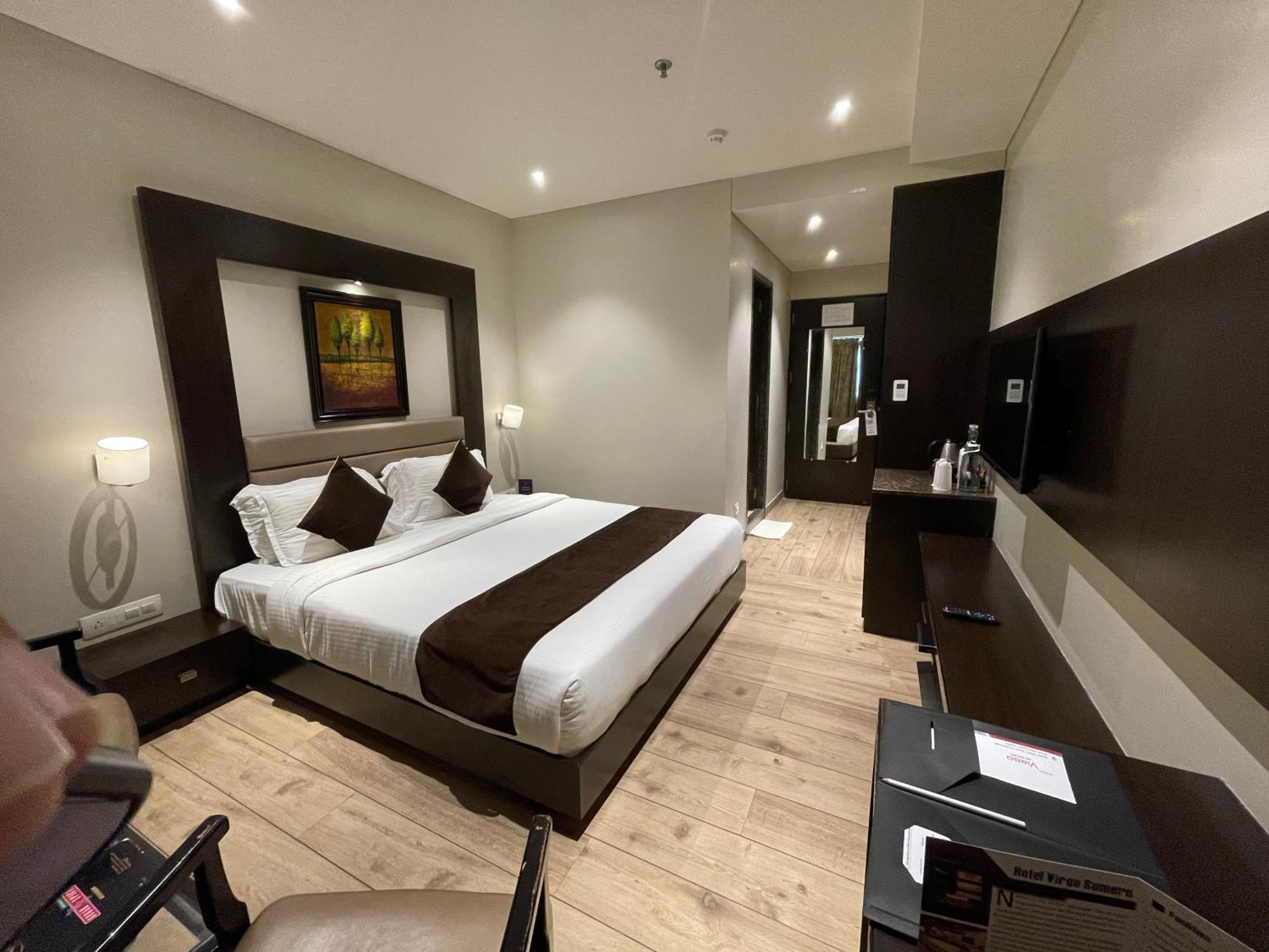 Hotel Virgo Sumeru Бхавнагар Экстерьер фото