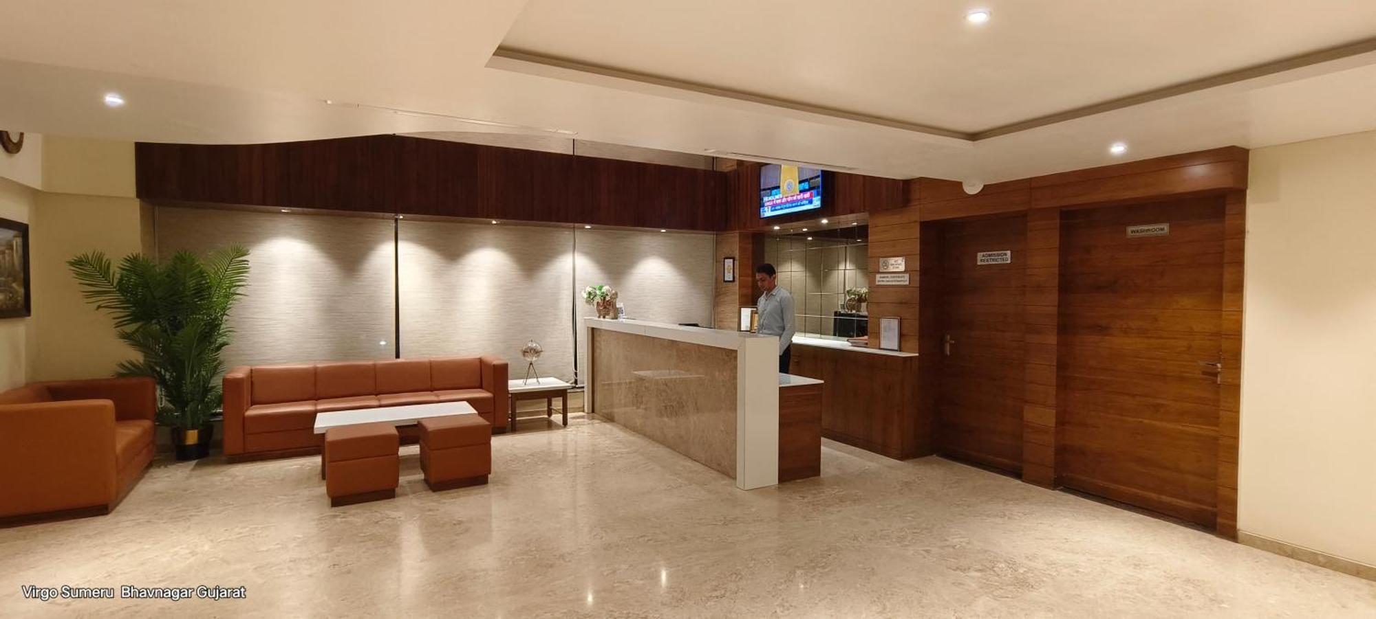 Hotel Virgo Sumeru Бхавнагар Экстерьер фото